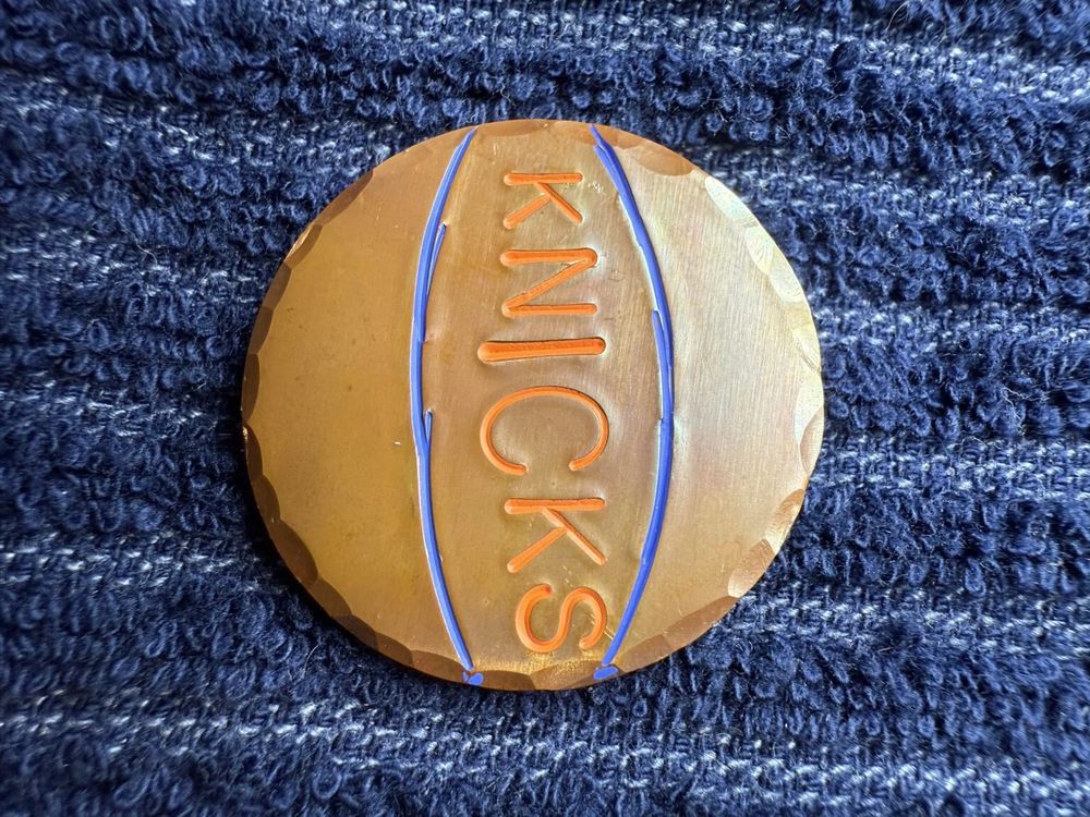 Knicks Golf Ball marker 3