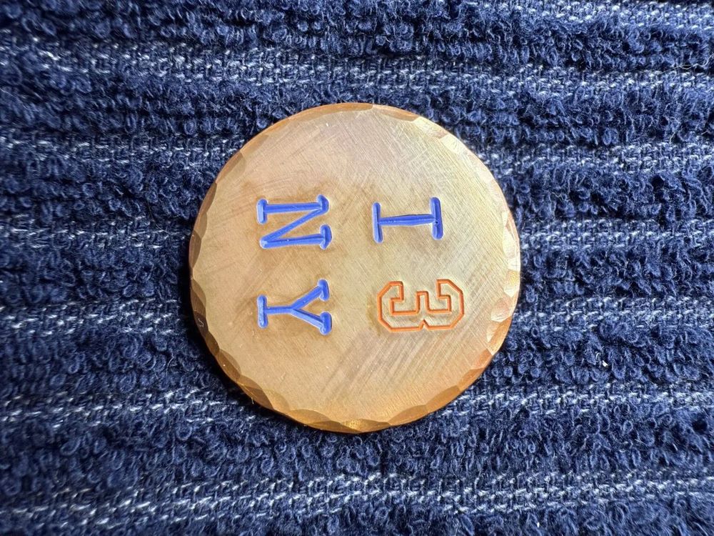 Knicks Golf Ball marker 8
